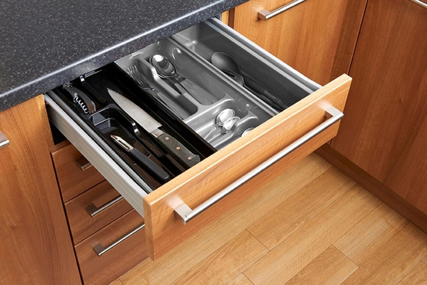 Expandable Adjustable Tray 9 Compartments Utensils Cutlery Tidy Drawer Organiser